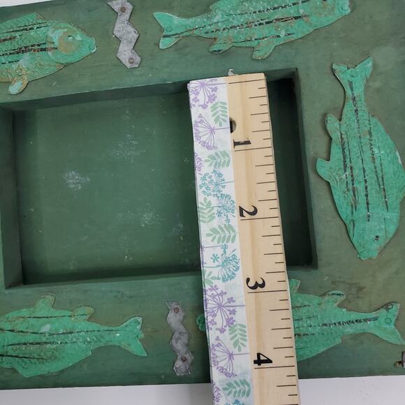 Green Wood Picture Frame With Metal Fish Accents 3" x 4.5" Photo Opening - Picture 9 of 9
